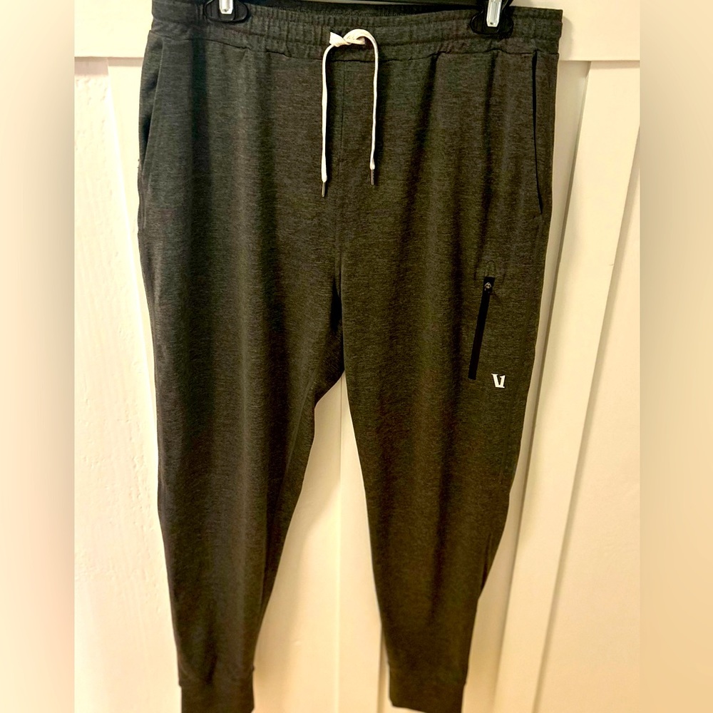Vuori Sunday Performance Jogger- Charcoal Heather